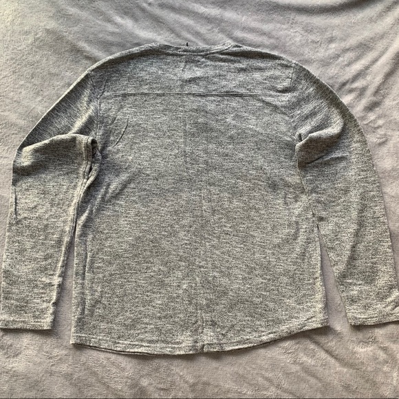 Volcom pull over - Picture 3 of 3